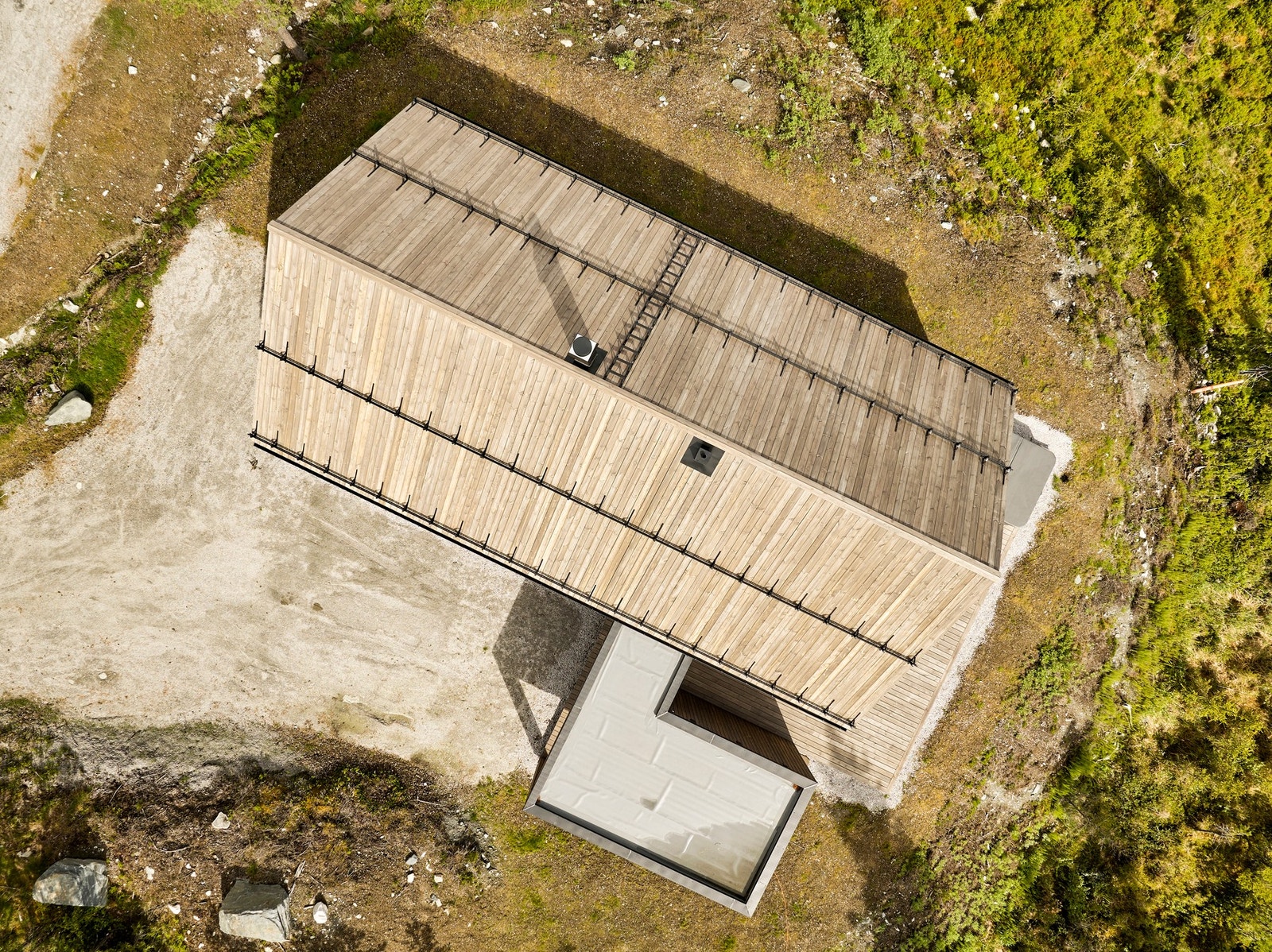 Lokal tømmermester sto for oppføringen av hytten - NorgesHus v/ Heilt Bygg AS Galleribilde