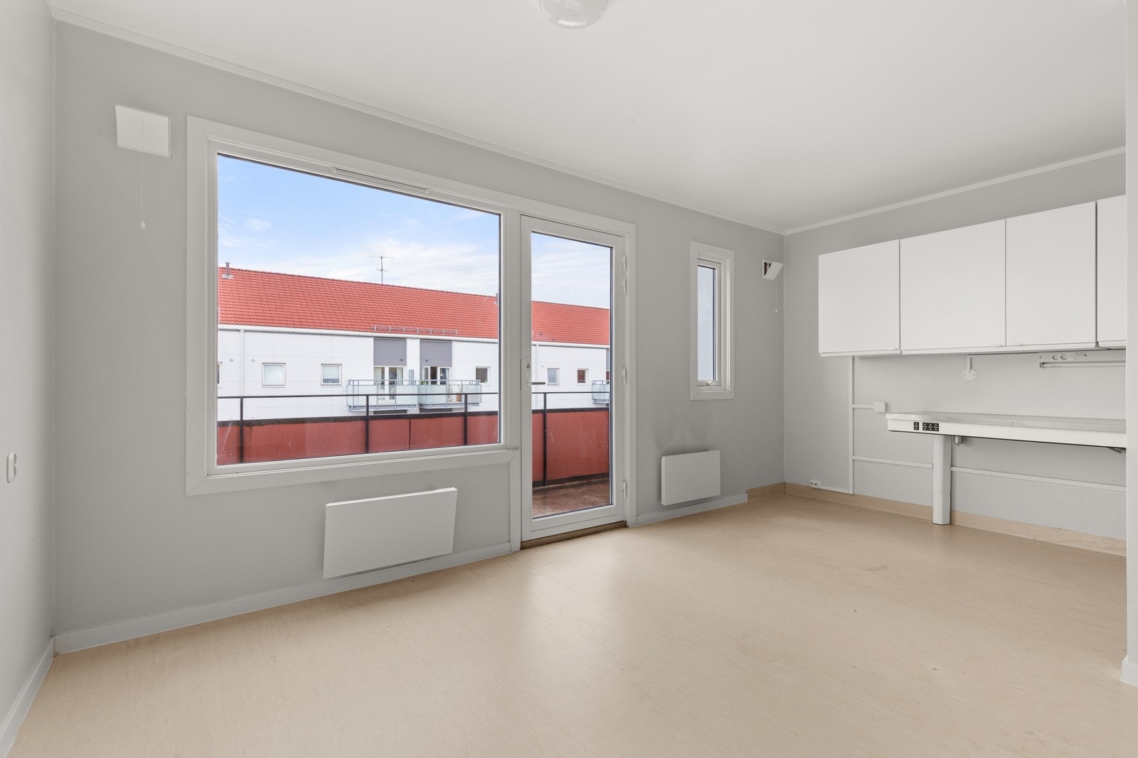 Leiligheten fremstår med oppussingsbehov. Galleribilde