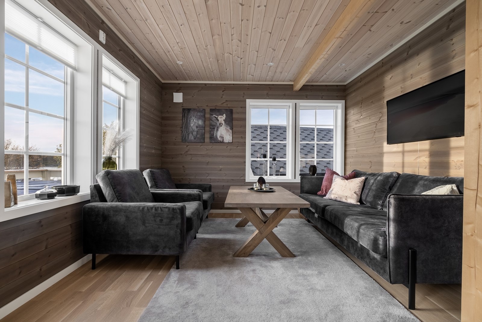 Den fantastiske utsikten kommer til sin rett i allrommet også. Galleribilde