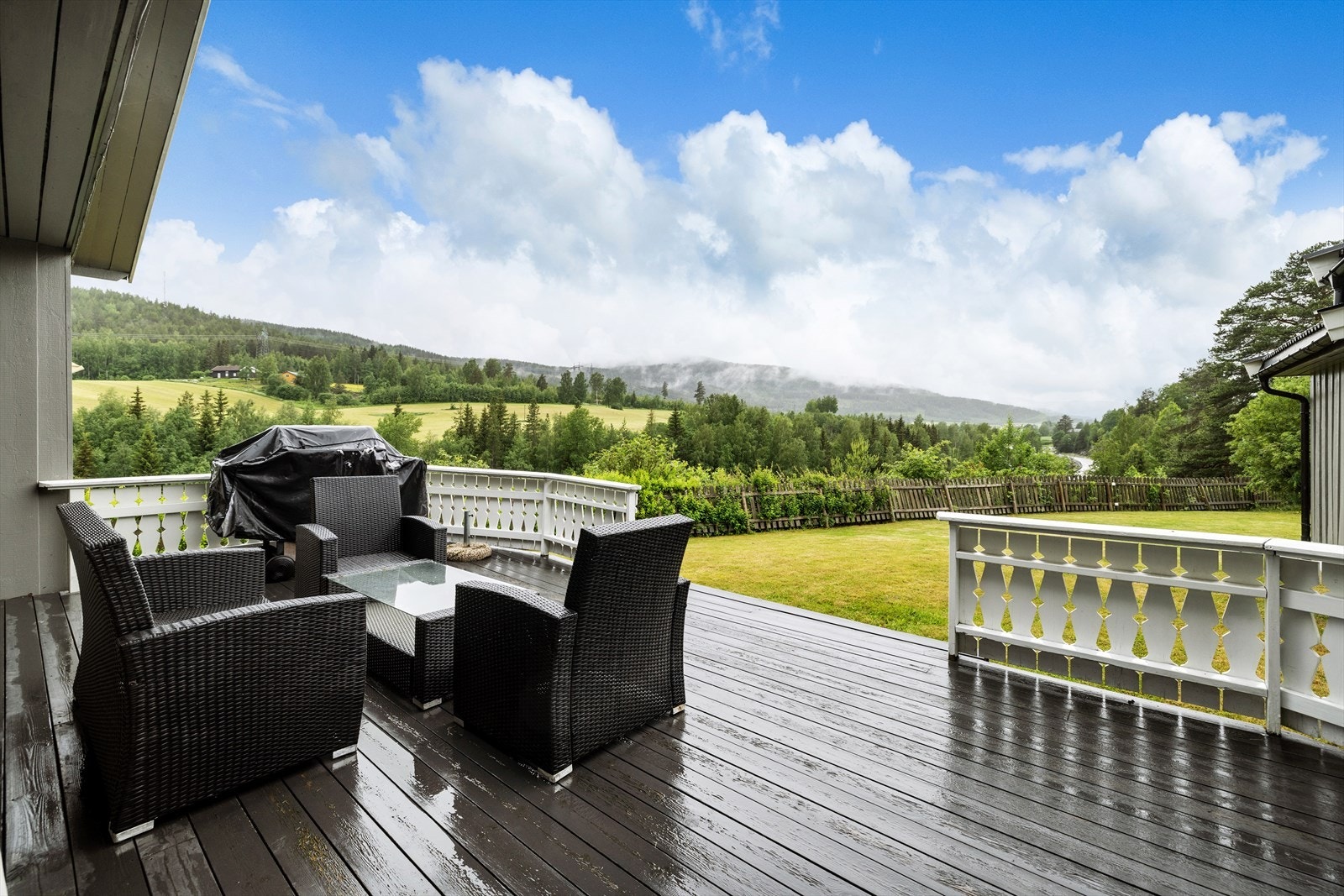 Fra boligen er det ca. 10 minutter med bil til Hønefoss Galleribilde