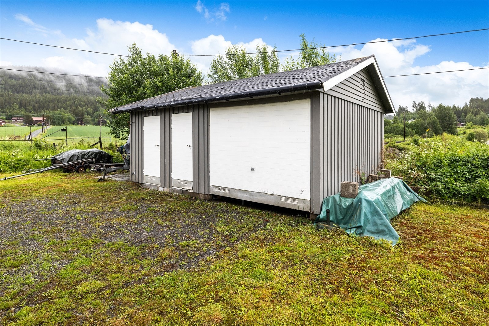 Separat garasje Galleribilde