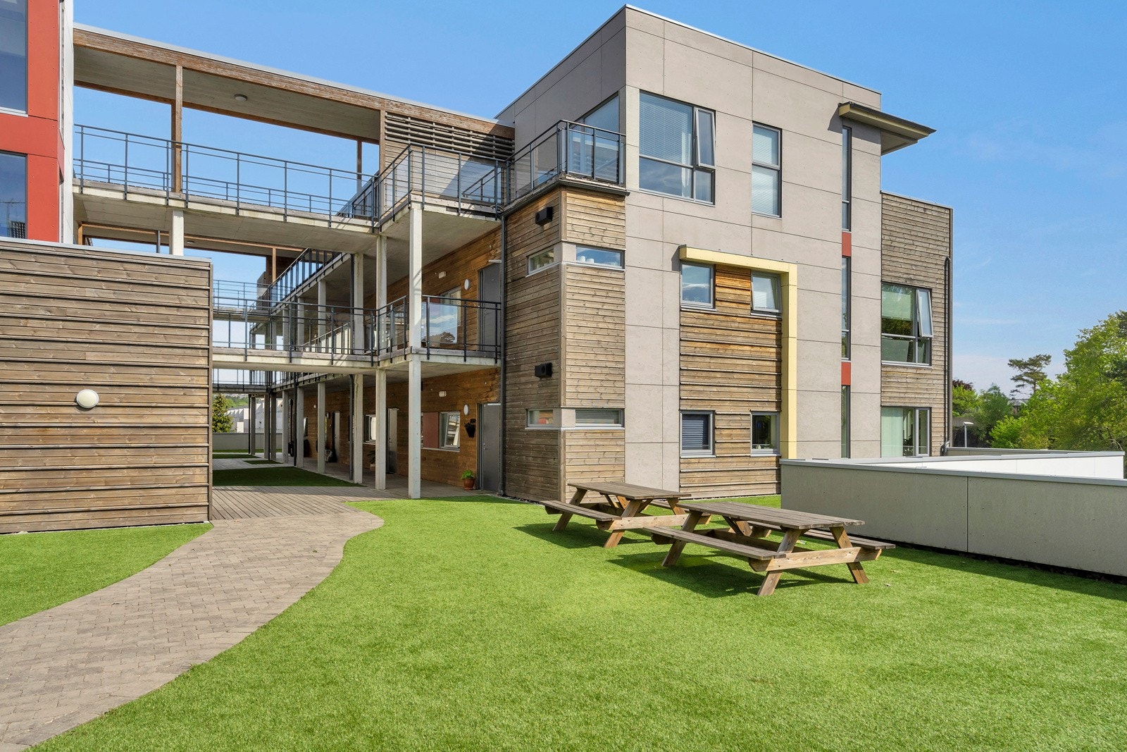 assignment-14482-1718832607855 Galleribilde