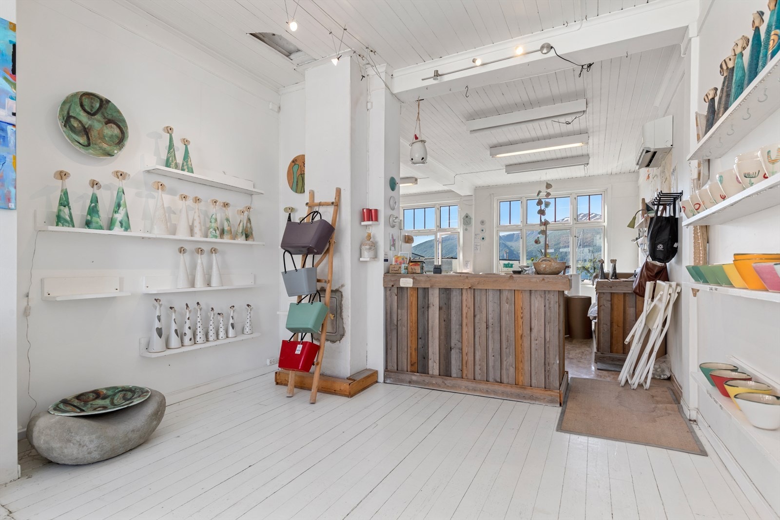 På gateplan er det forretning Galleribilde