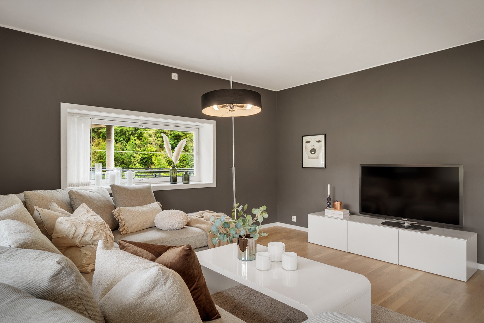 Meget behangelige farger og tidsriktige overflater Galleribilde