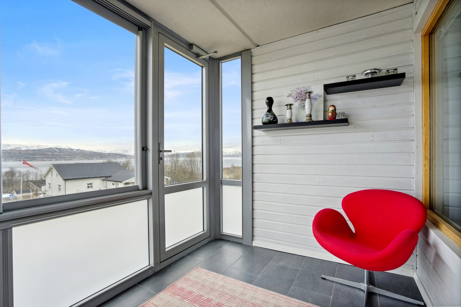 Stor innglasset veranda Galleribilde