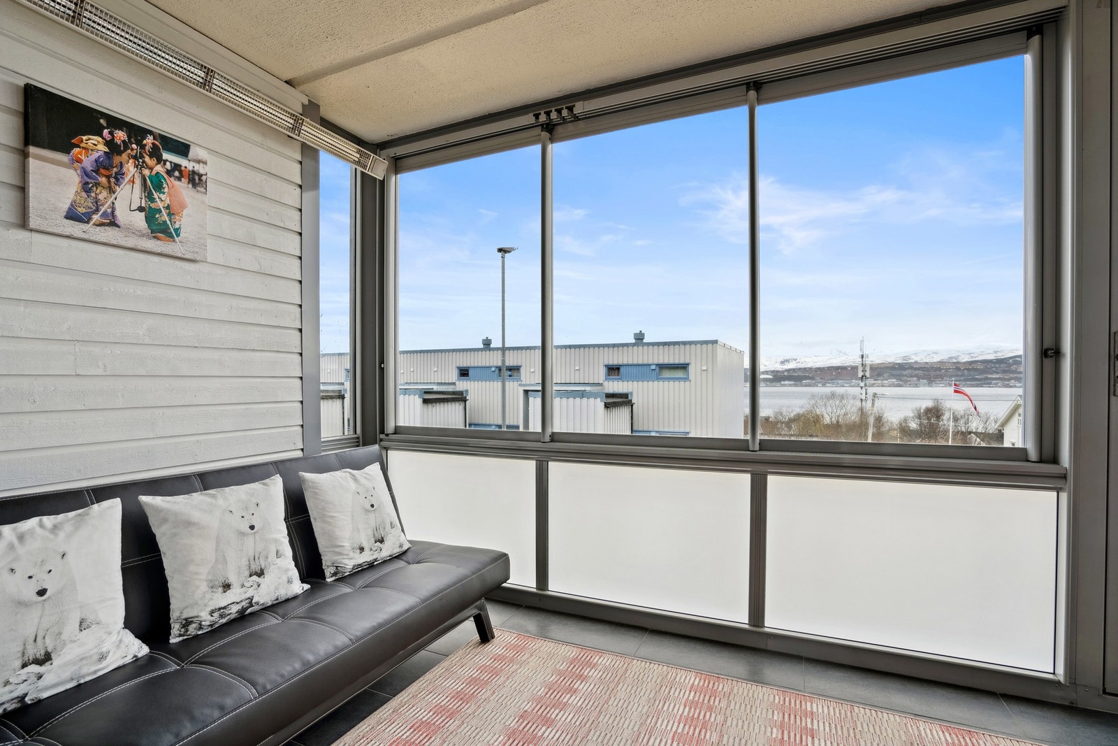Stor innglasset veranda Galleribilde