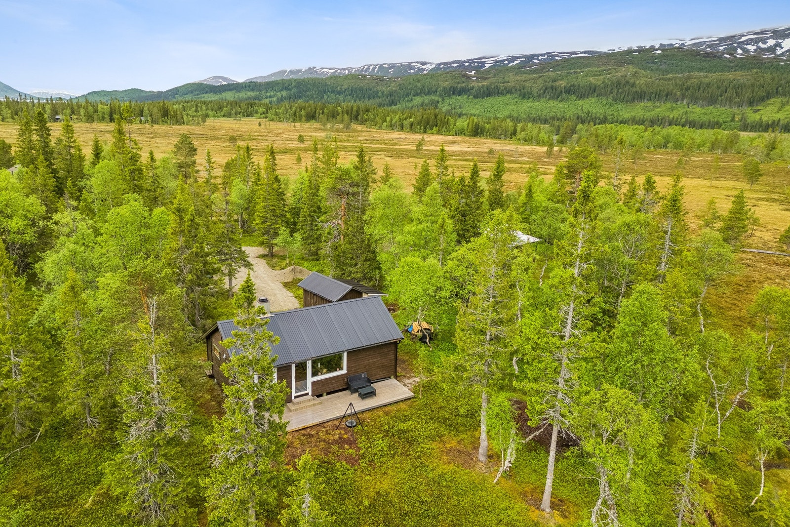 Fiplingdalen er et attraktivt og etablert hytteområde med mange gode kvaliteter både sommer og vinter. Galleribilde