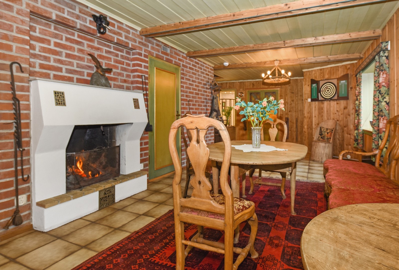 Det er som å komme inn i en koselig hytte på fjellet, bare med ekstra komfort. Galleribilde