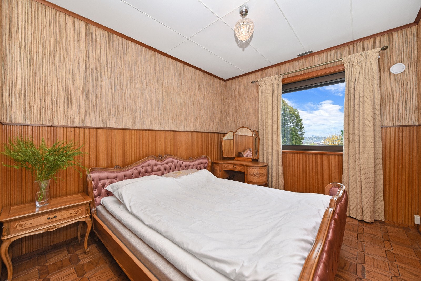 Soverom 2. etg. Galleribilde