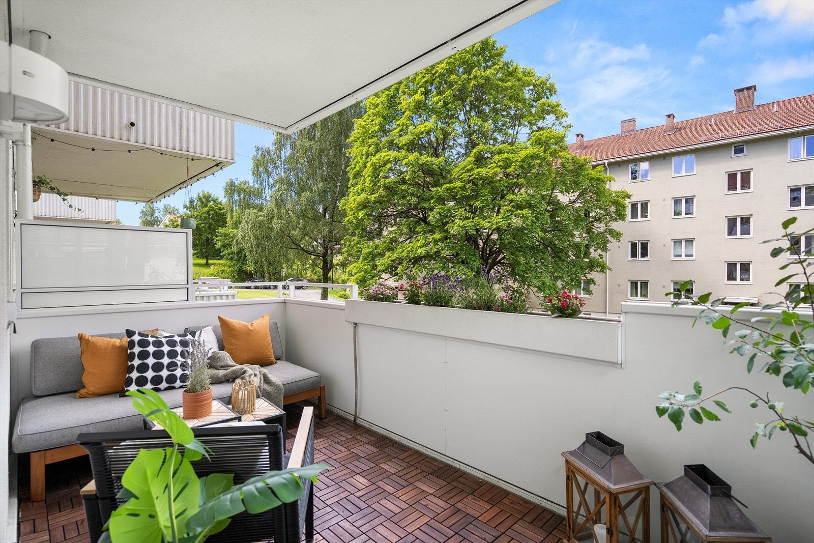 Balkongen er på ca. 8 m² og vender mot vest. Galleribilde