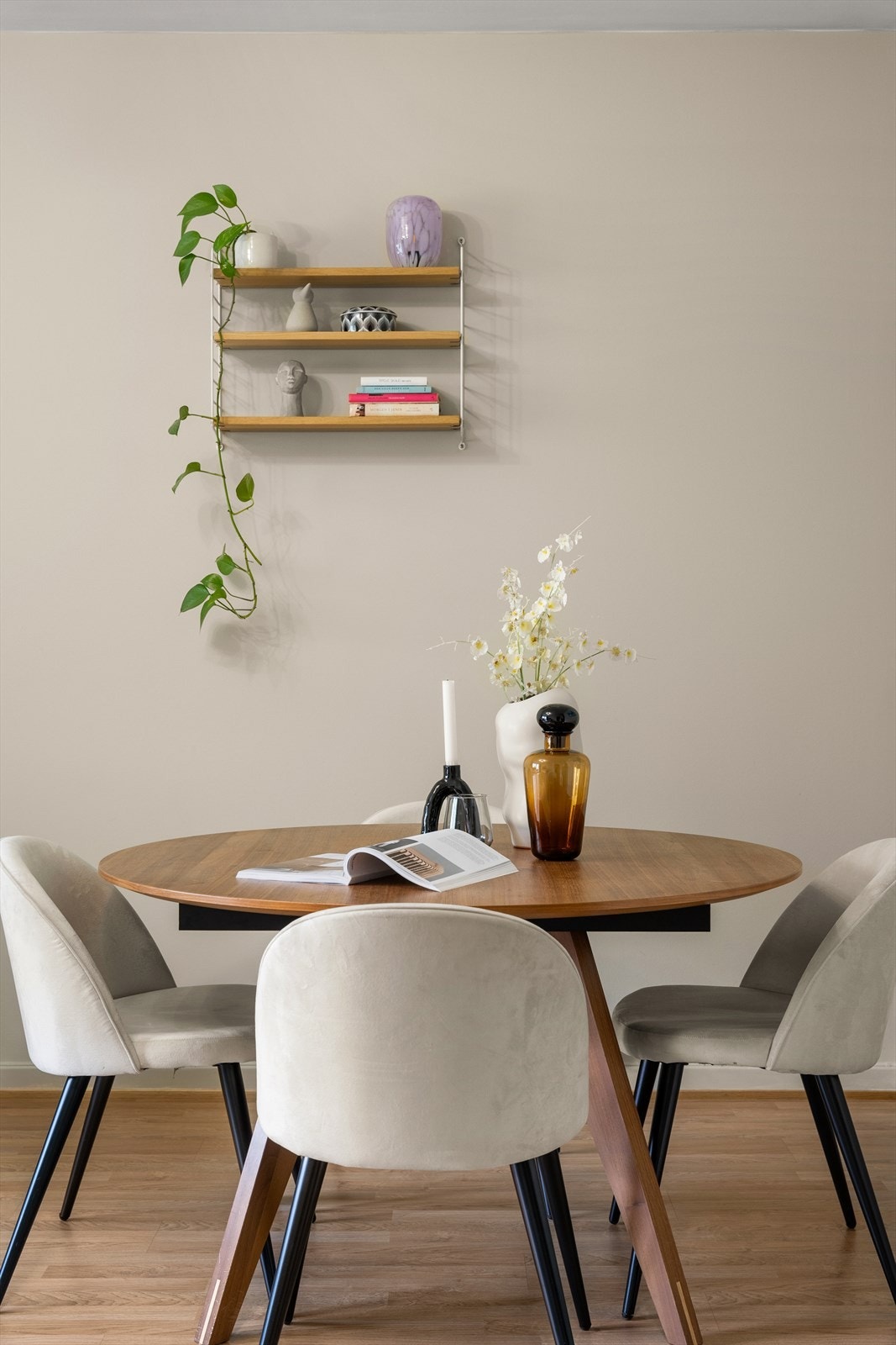 Inviter familie og venner til en hyggelig middag! Galleribilde