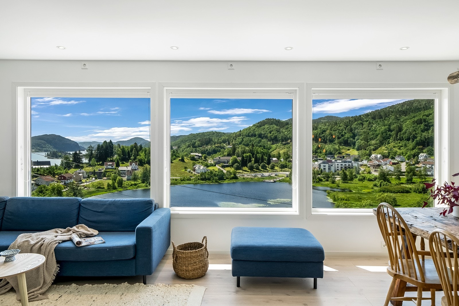 Her ser man både Søylandstjernet og fjorden i bakgrunnen. Galleribilde