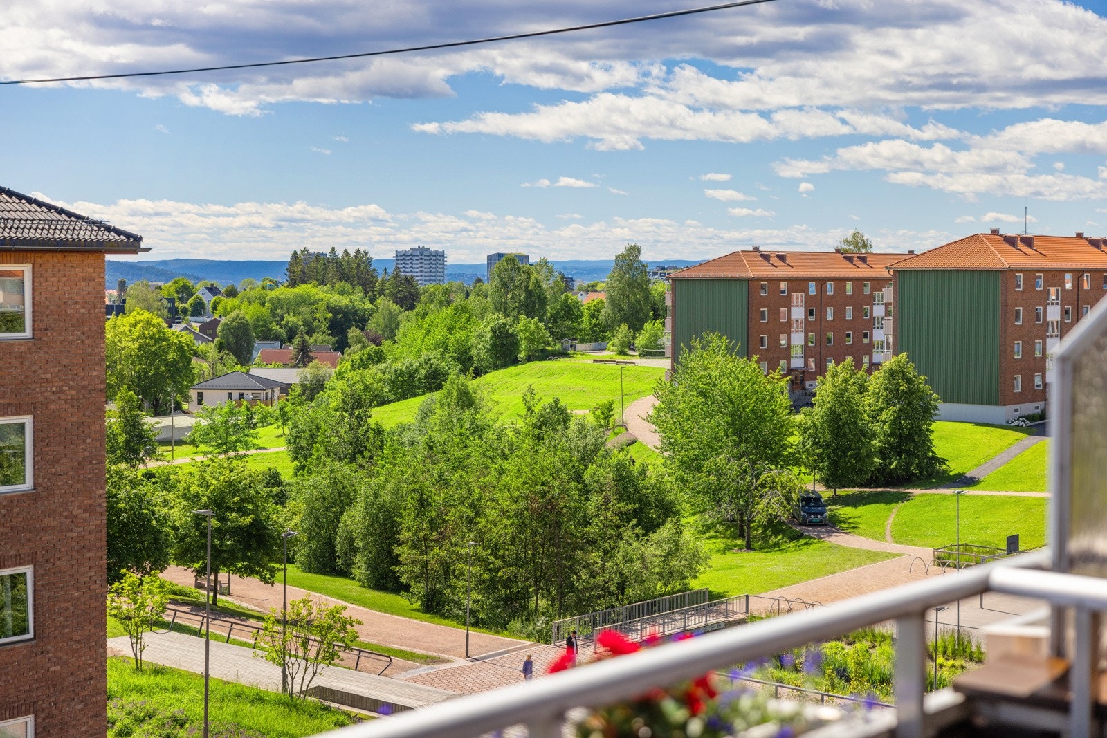 Fantastisk utsikt mot sentrum og Bjerkedalen Park! Galleribilde