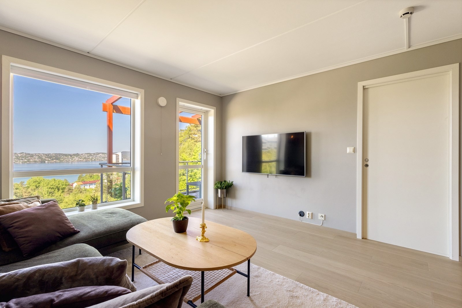 Skyvedør inn til soverommet Galleribilde