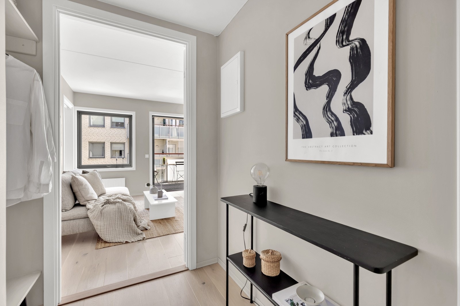 Elanlegget er oppgradert i 2024 ifbm nytt kjøkken, samt bytte av innmat og ifbm nye downlights på bad. Galleribilde