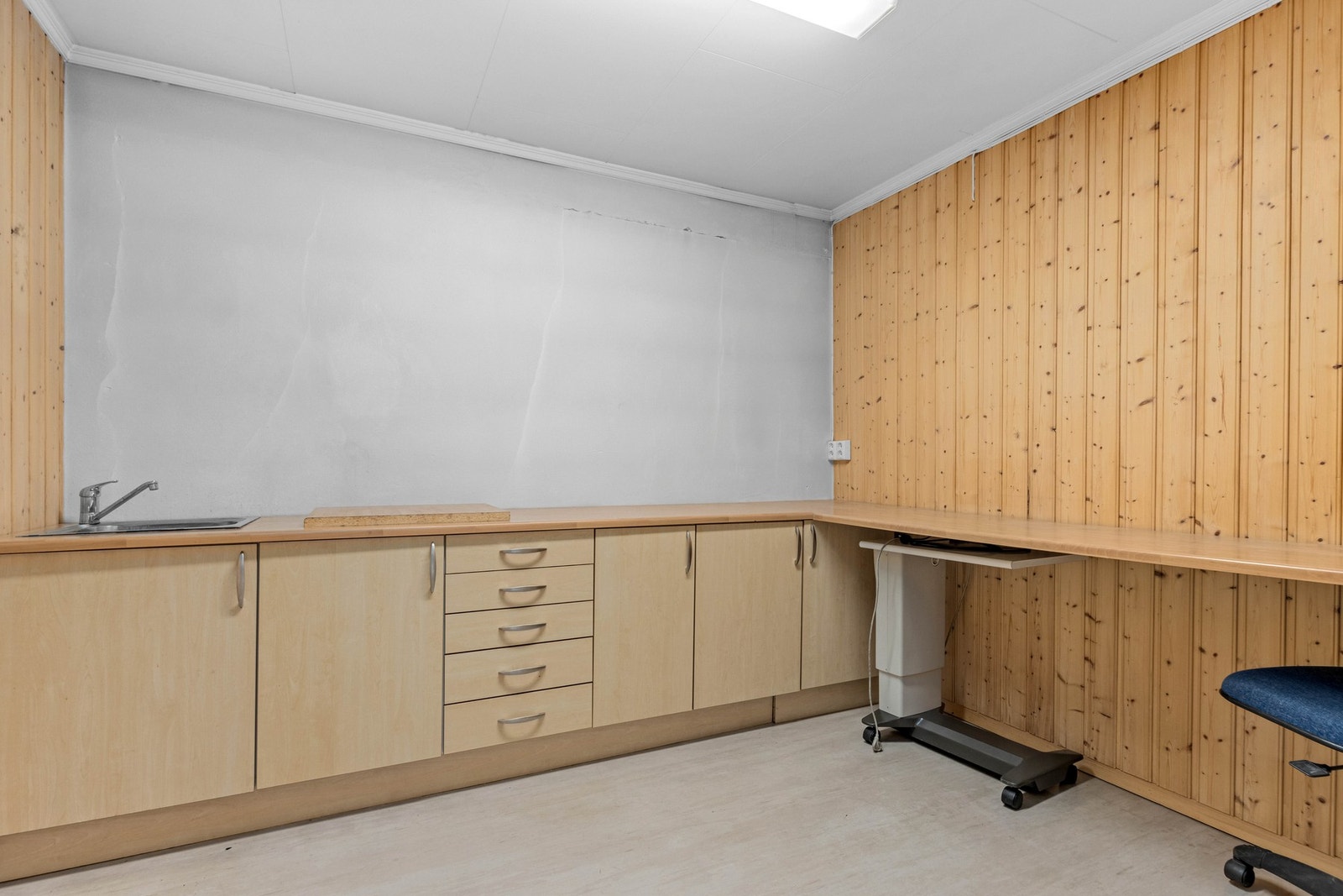 Verkstedrom. Galleribilde