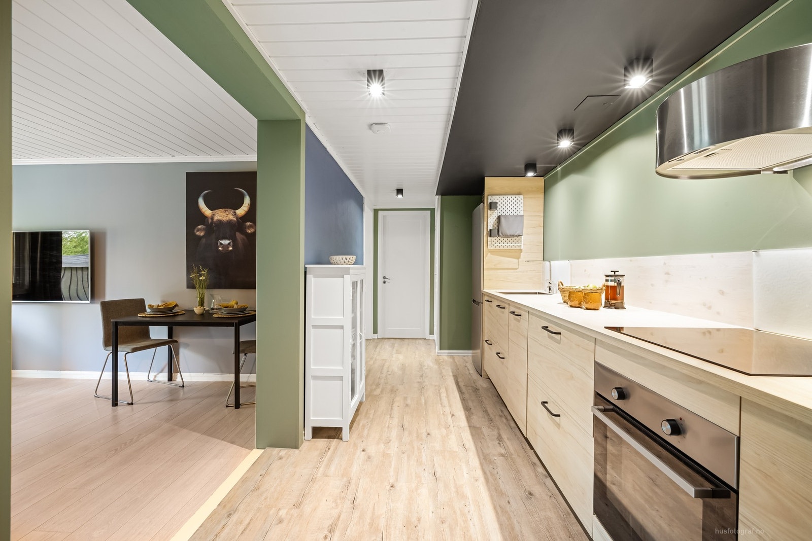 Lyst og moderne kjøkken Galleribilde