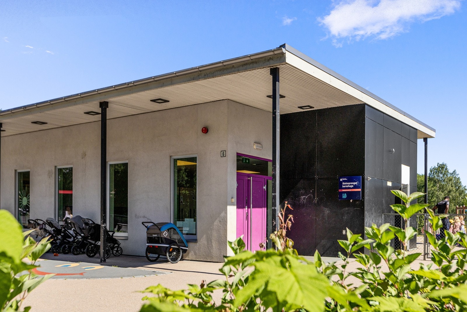 Steinspranget barnehage ligger 3 min gåavstand unna leiligheten Galleribilde