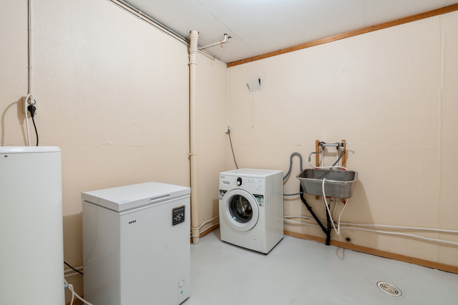 Vaskerom i underetasjen. Galleribilde