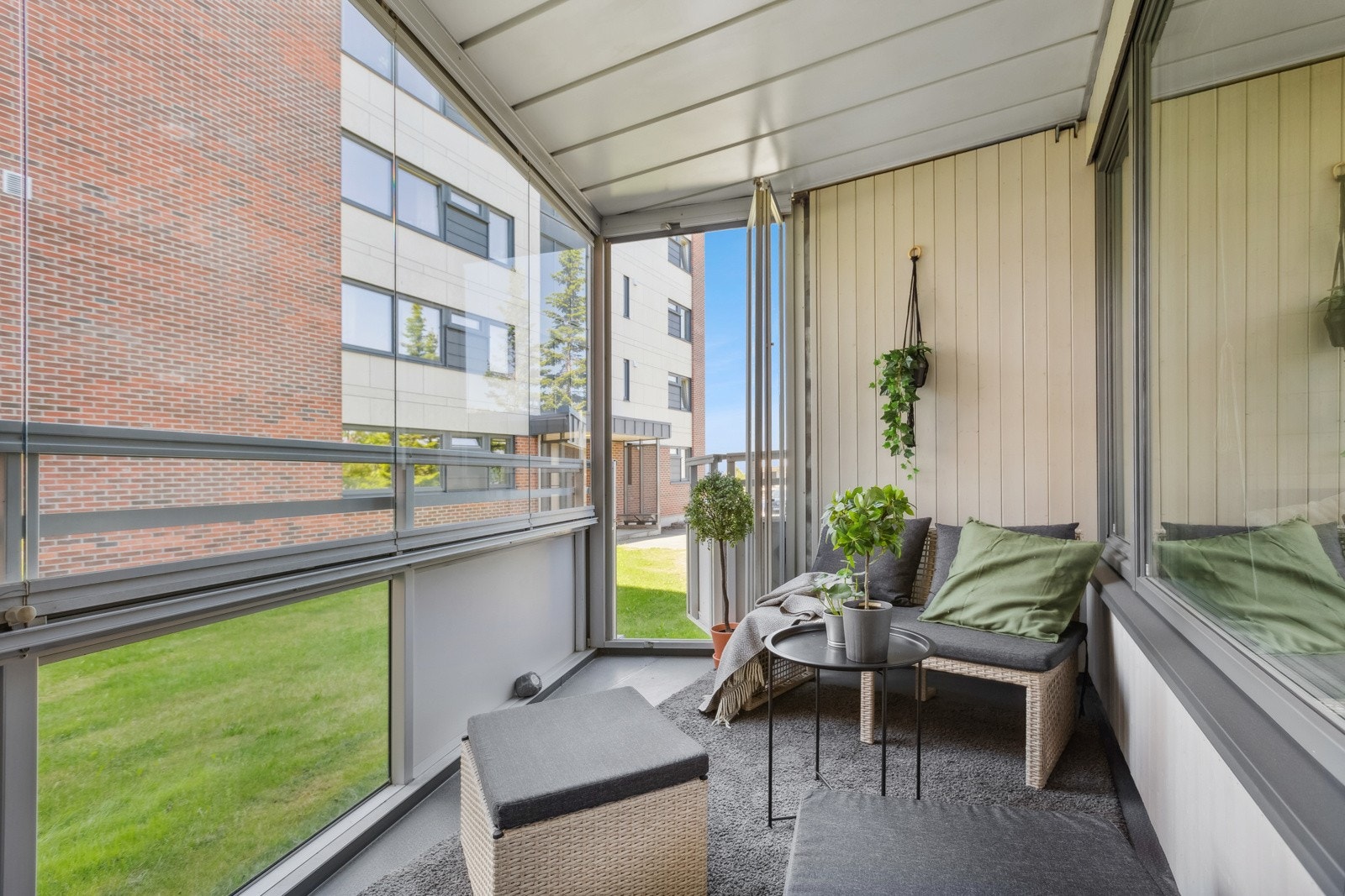 Plenarealer rett utenfor balkongen. Galleribilde