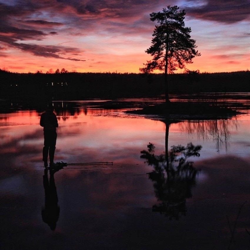 Ytre Enebakk har gode fritidstilbud, med mange forskjellige lag og foreninger. Jeger- og fiskeforening, korps og idrettslag m.fl. Galleribilde