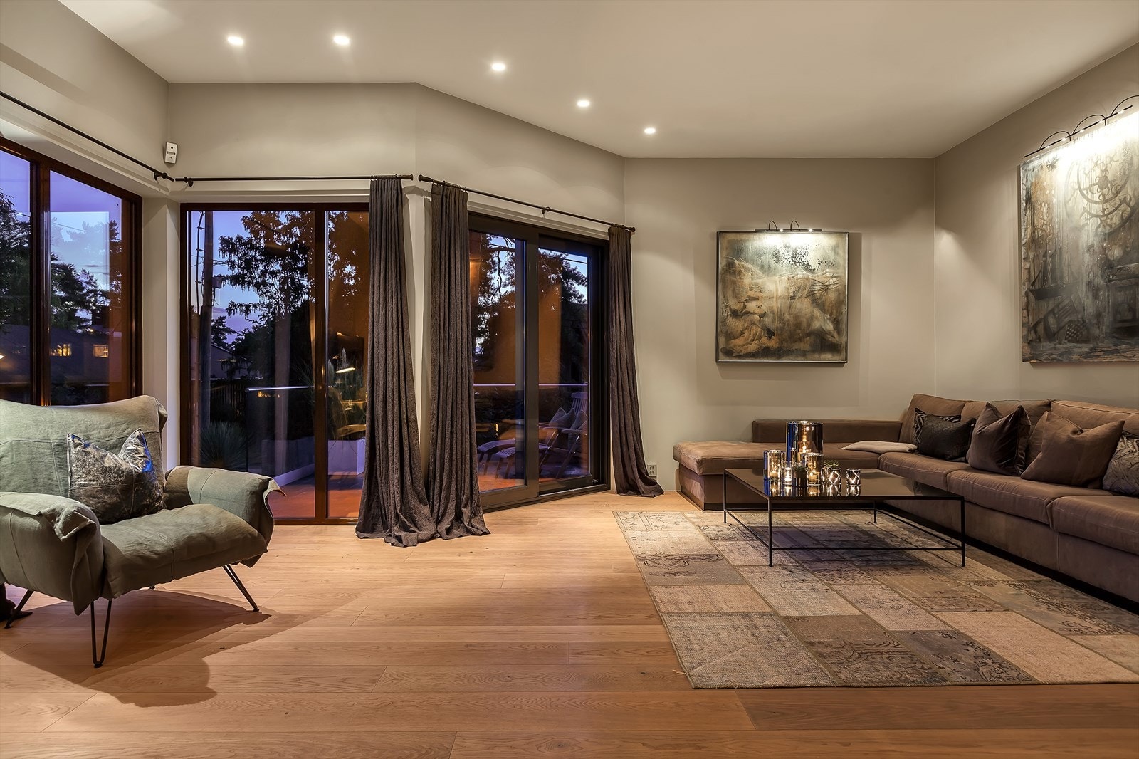 Boligen ble ombygget og vesentlig oppusset i 2013, og holder gjennomgående god standard Galleribilde