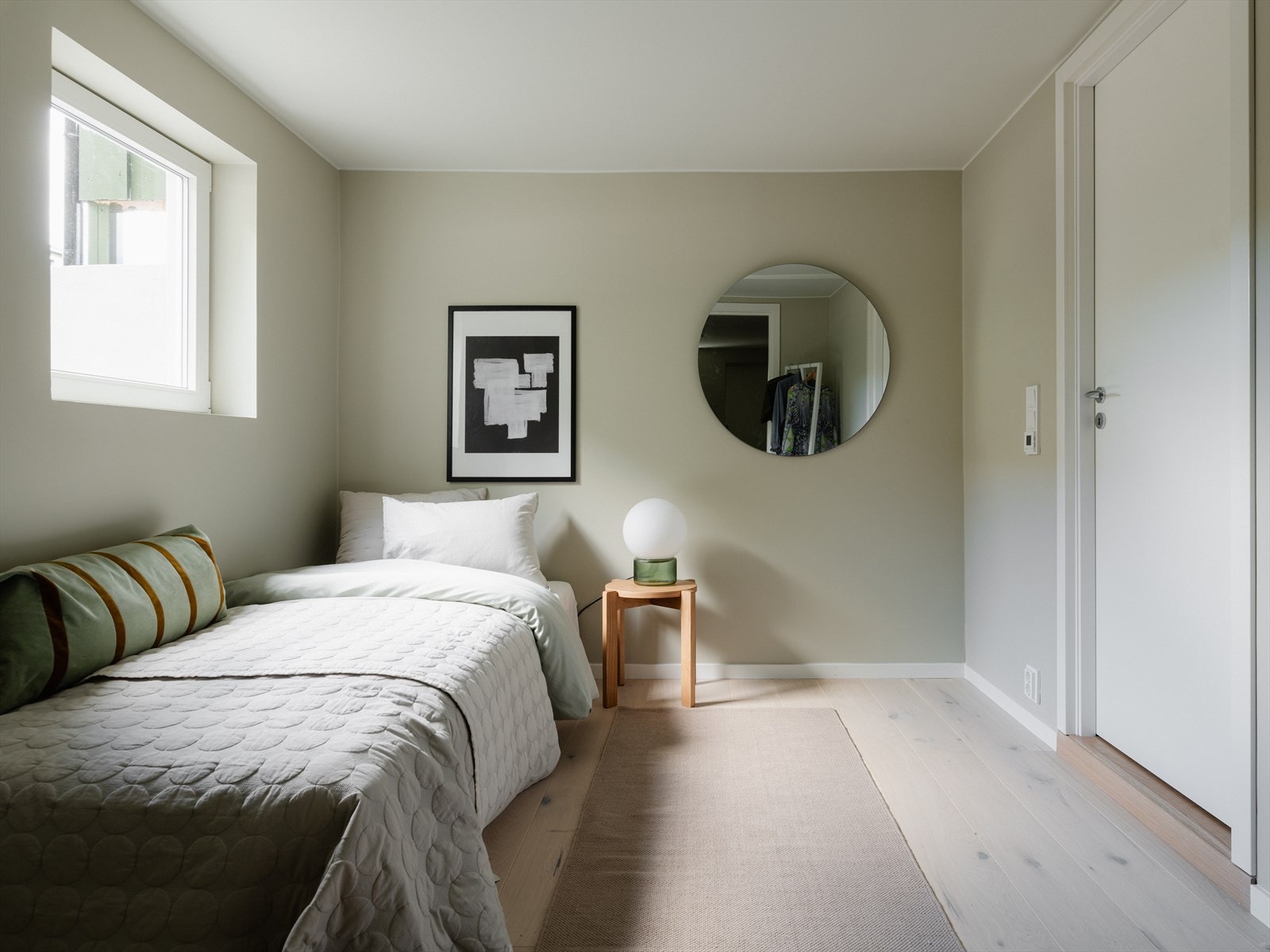 Soverom med eget bad Galleribilde