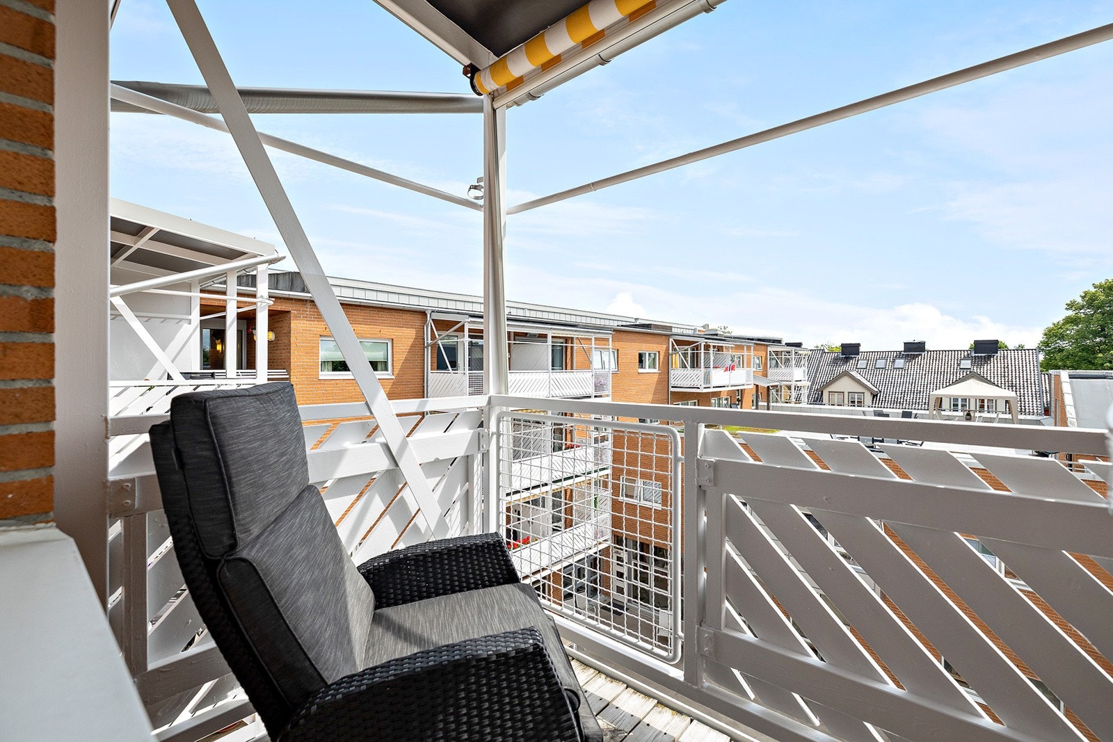 Liten, snerten balkong Galleribilde
