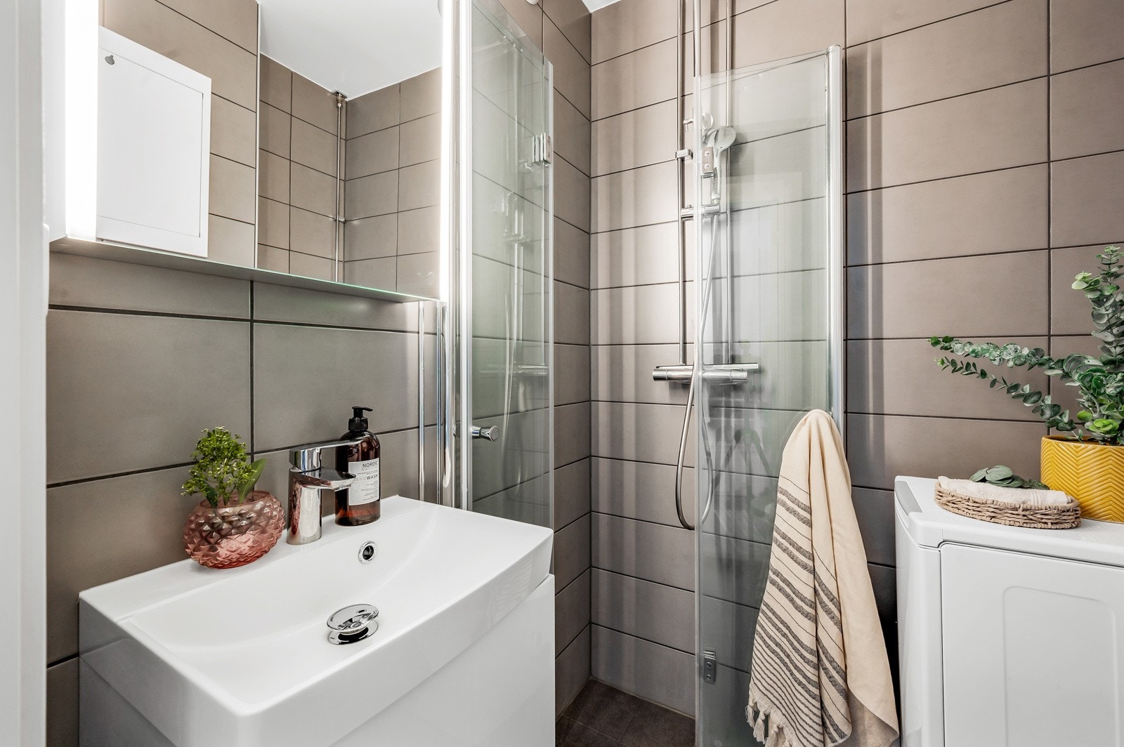 Lekkert bad pusset opp i regi av sameiet i 2022. Galleribilde