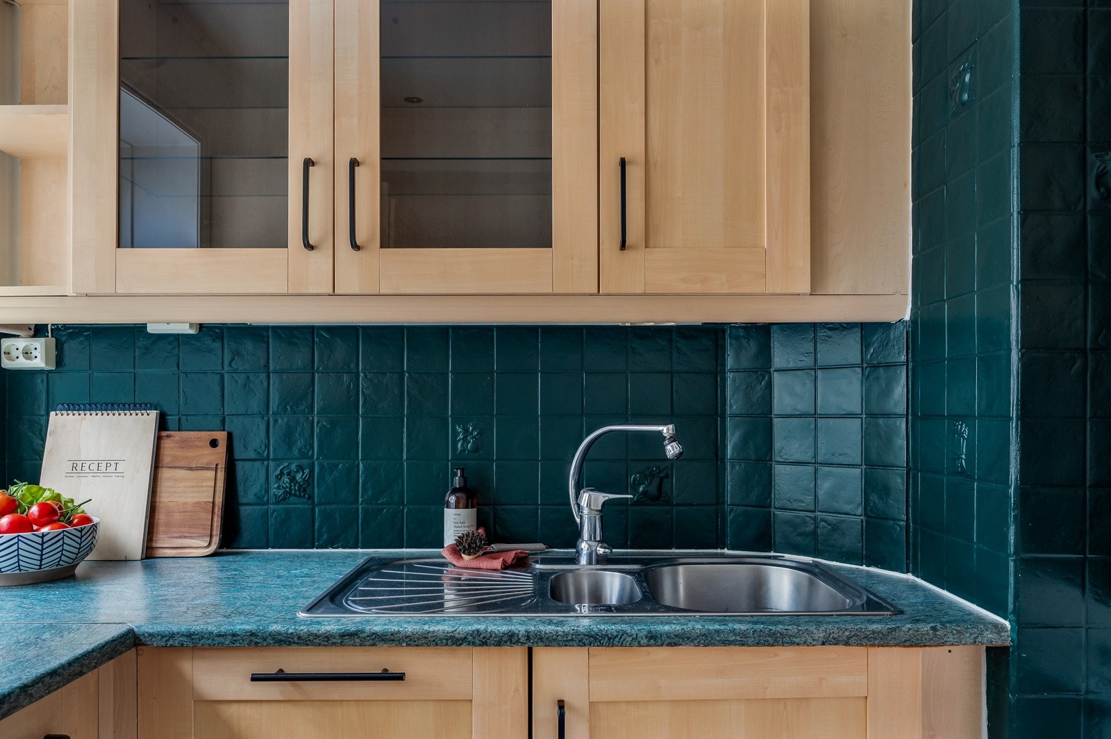 Alle hvitevarer på kjøkken vil følge boligen ved salg. Galleribilde