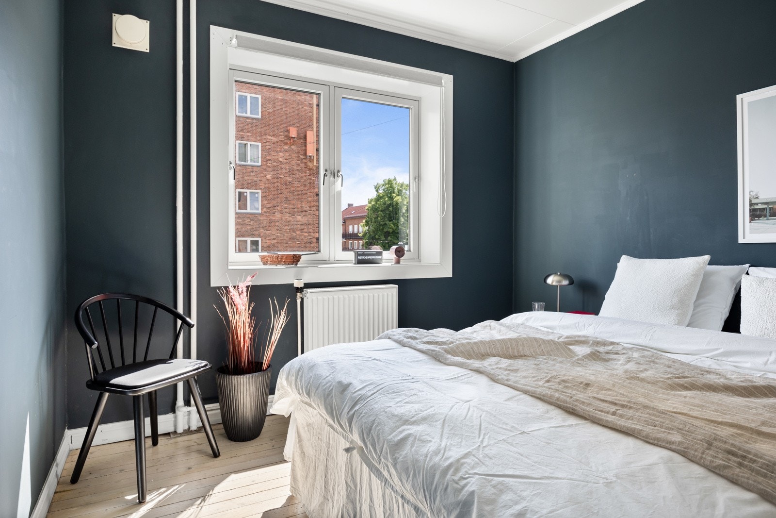 Legg merke til det flotte originale tregulvet. Galleribilde