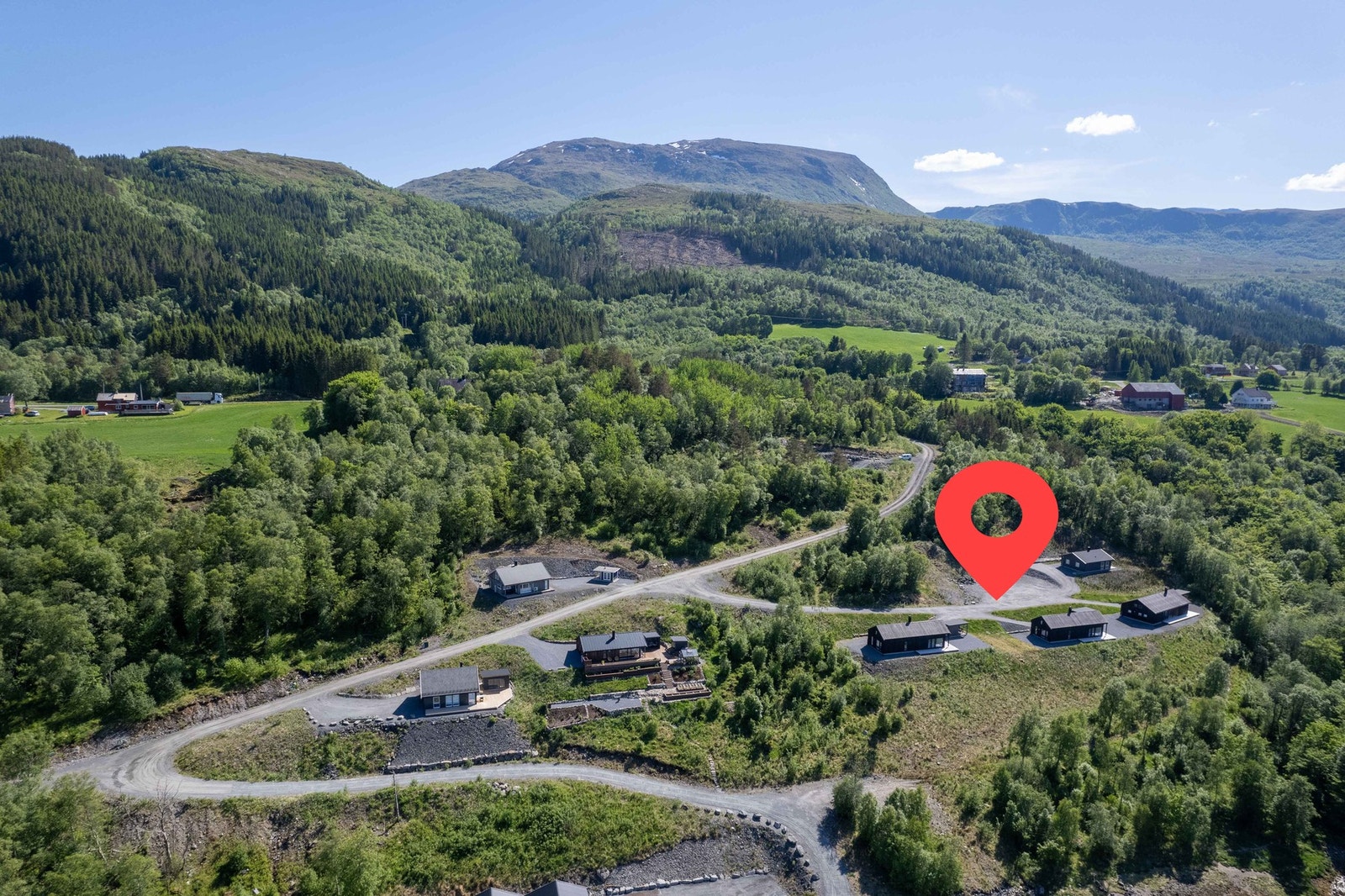 Tomtens plassering ca. markert Galleribilde