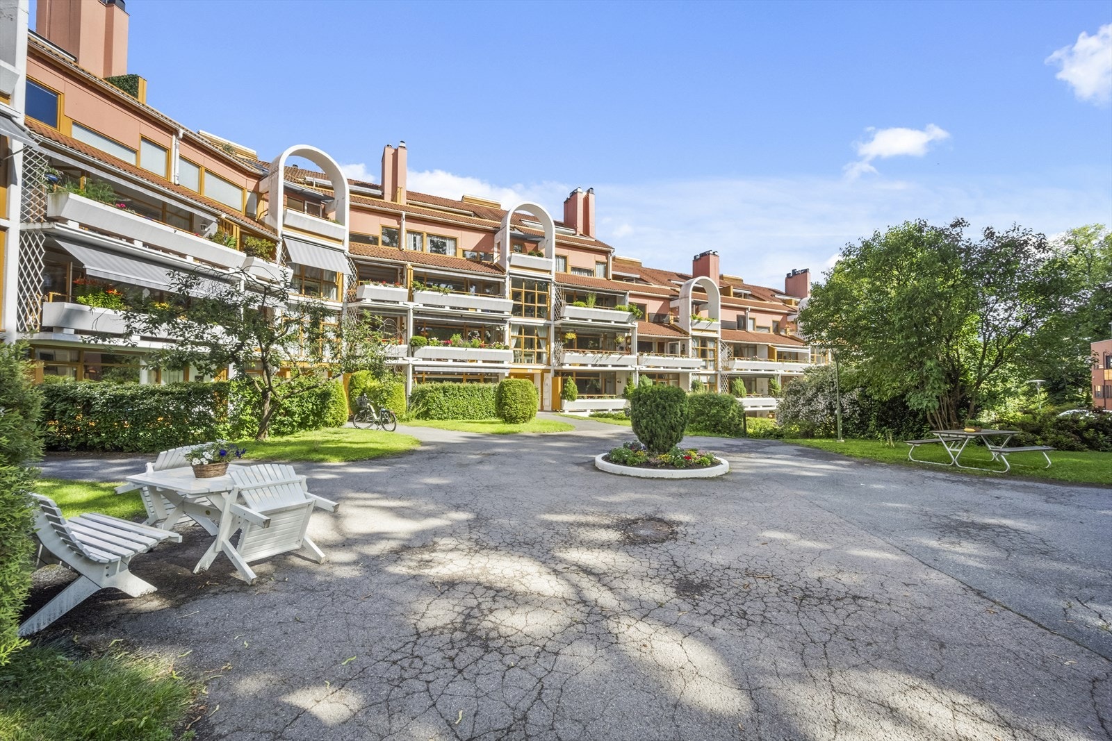 Her flytter du inn til en populært og attraktivt sameie på toppen av Adamstuen! Galleribilde