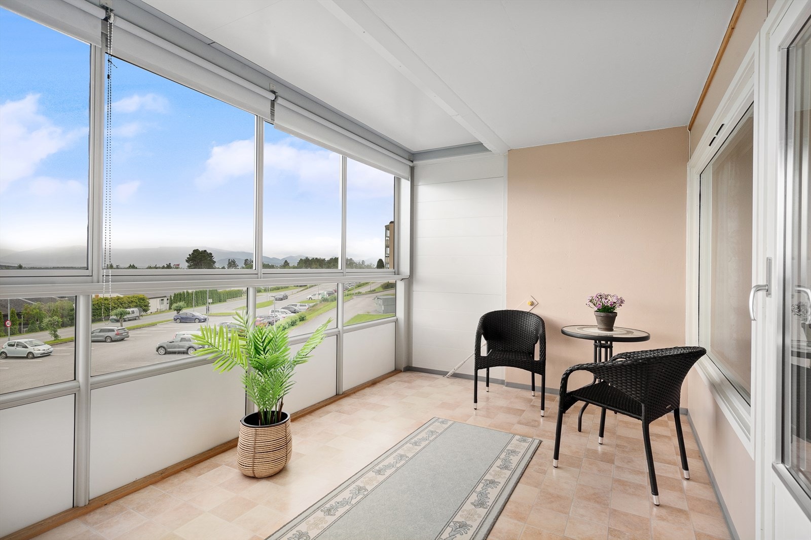 Innglasset balkong Galleribilde