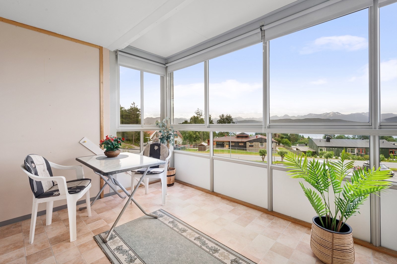 Innglasset balkong Galleribilde