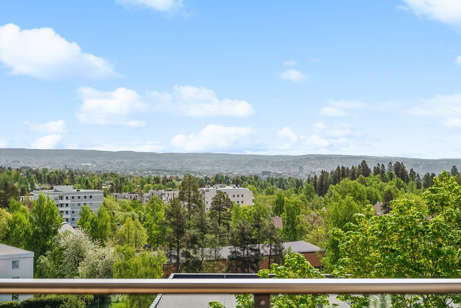 Meget flott utsikt mot blant annet Oslo sentrum. Galleribilde