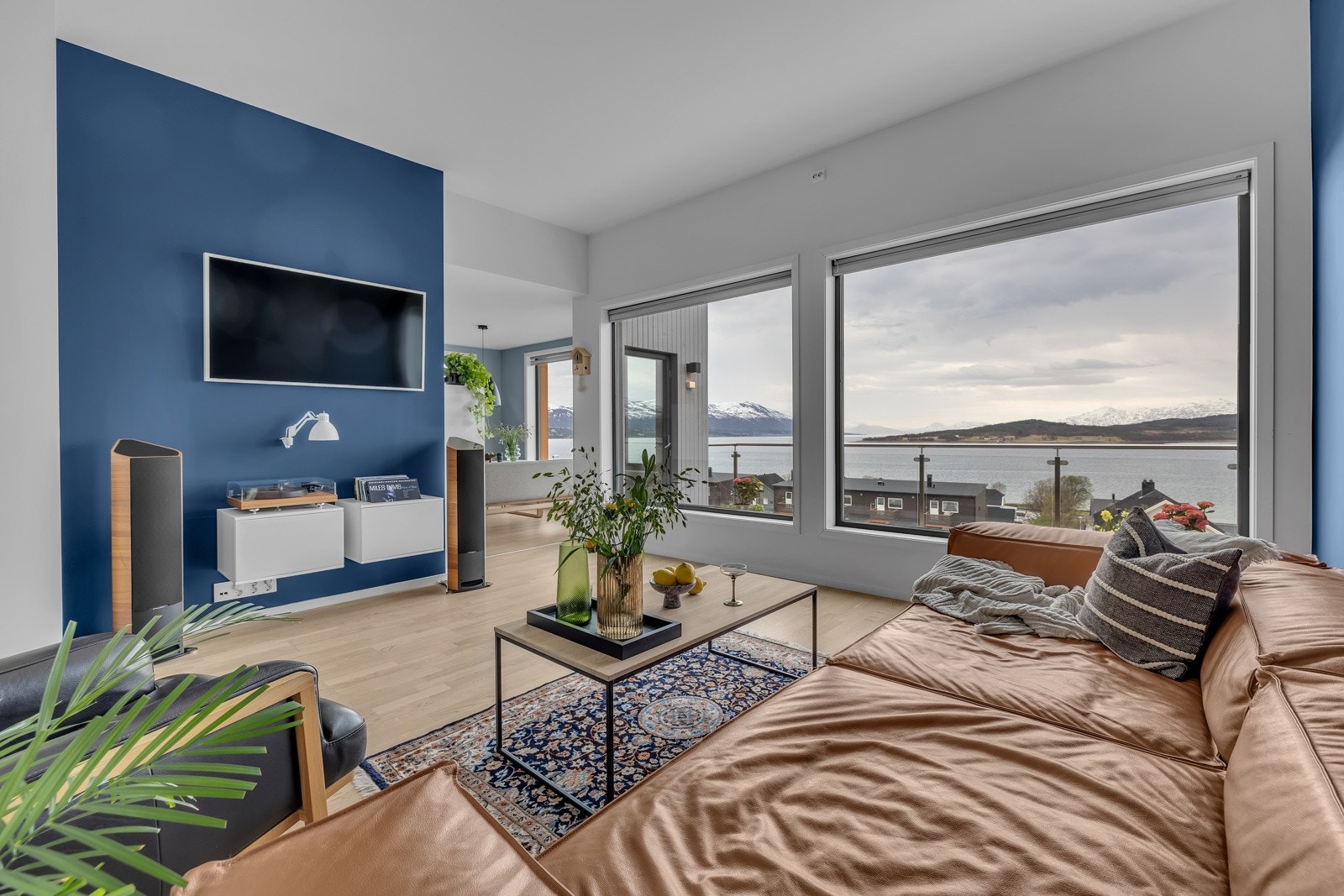 Velkommen til Strand Boligfelt og flotte Sandskjellvegen 20 - presentert av Storhaug + Partnere Galleribilde