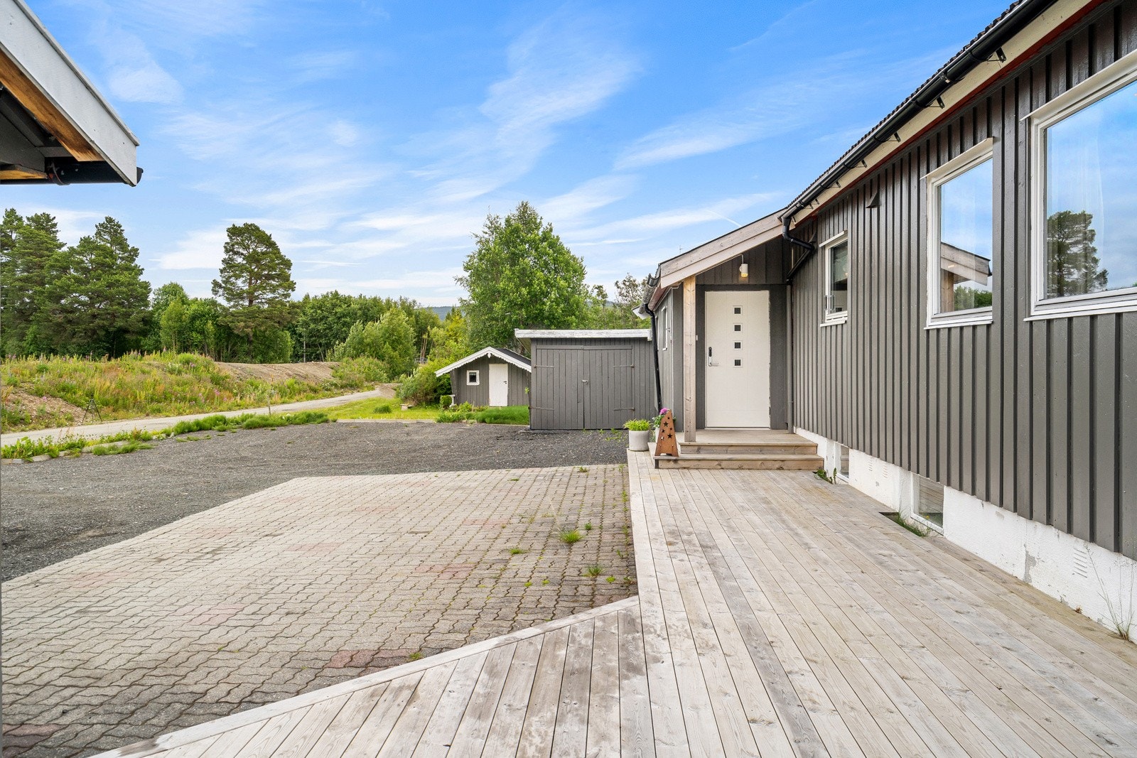 Boligen har adkomst via terrassen. Galleribilde
