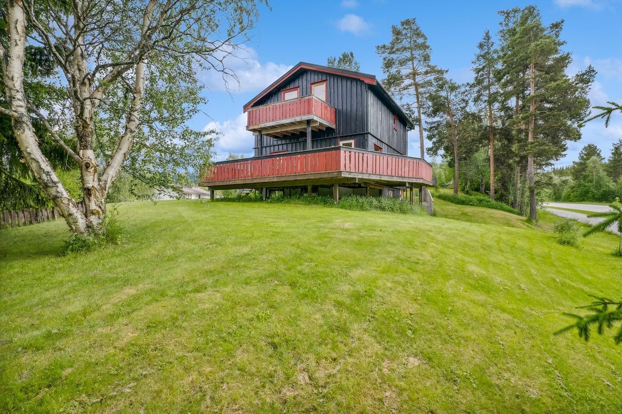 Boligen er opprinnelig fra 1961, men er blitt påbygget i ettertid. Galleribilde