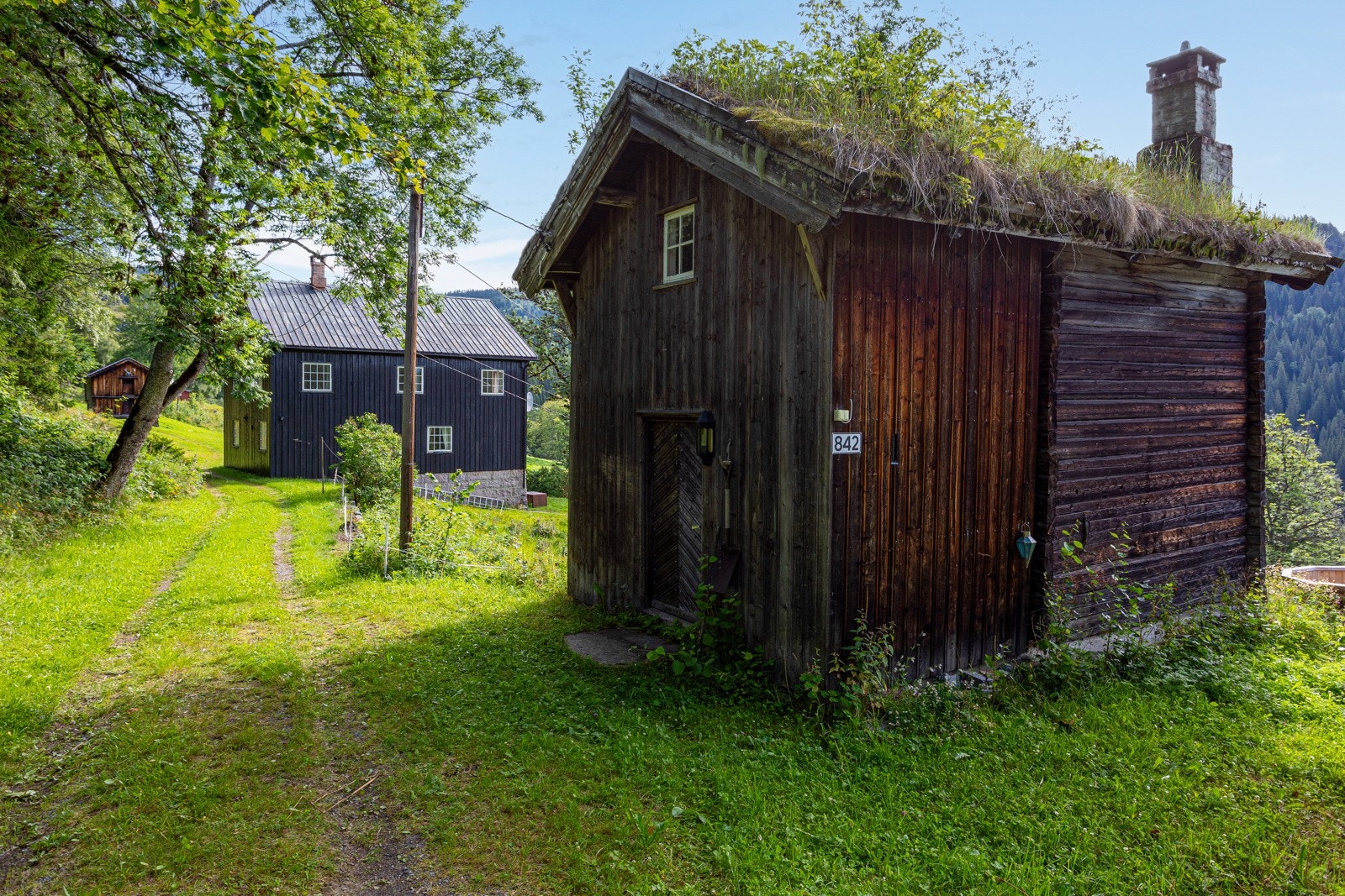 Eldhus bygget omkring år 1800. Tilbygget på 60-tallet, og ombygget på 90-tallet. Galleribilde