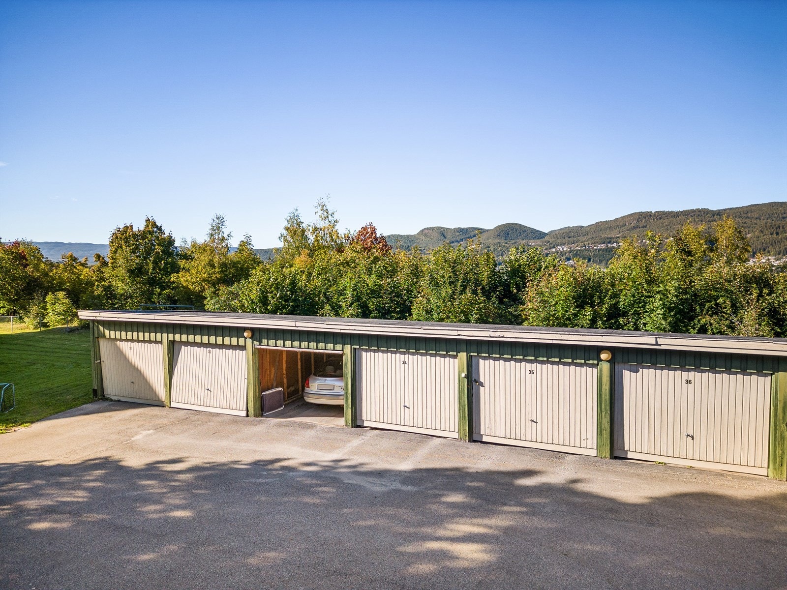 En garasjeplass Galleribilde