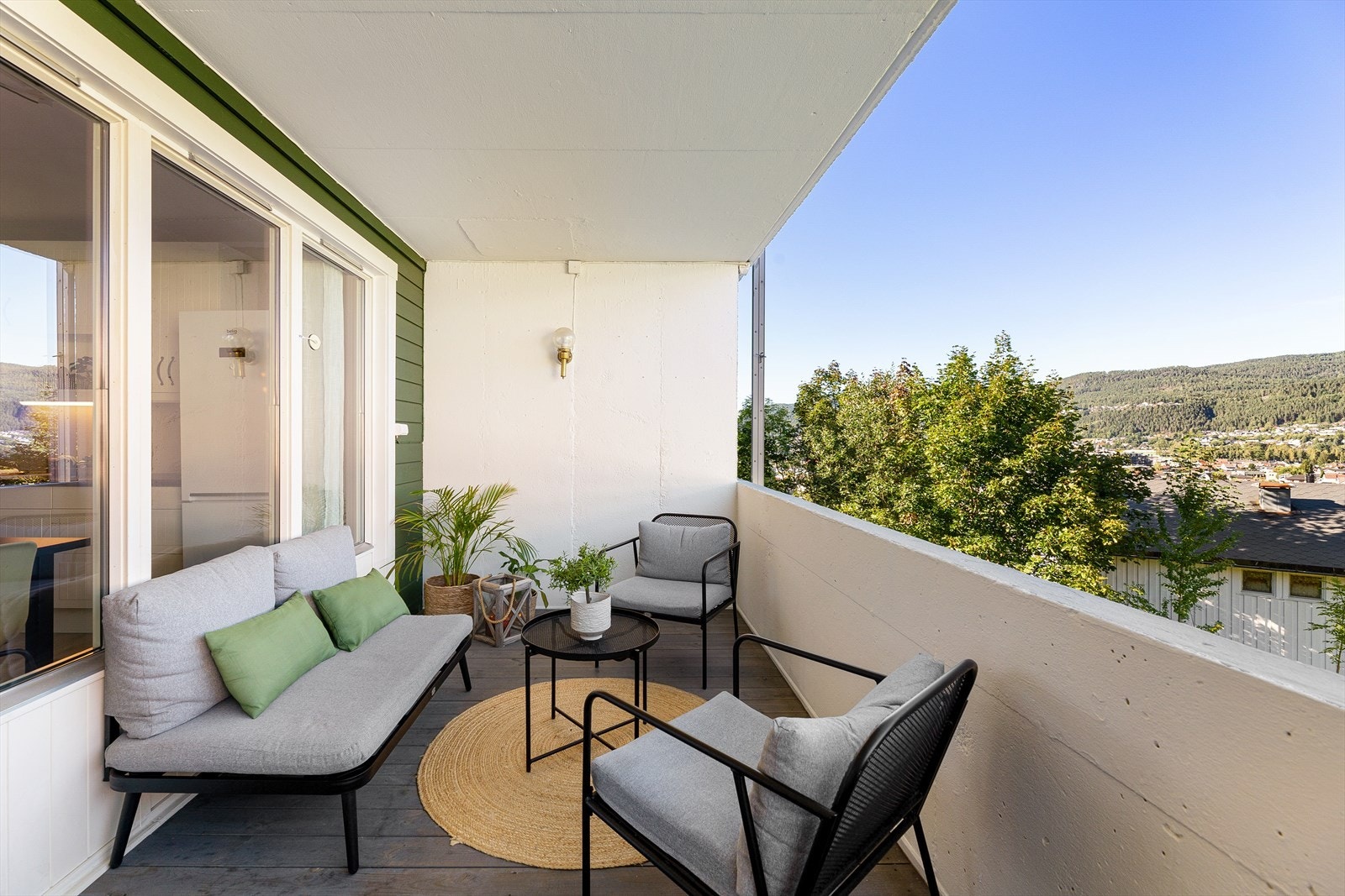 Leiligheten ligger i Åsen i Mjøndalen og er beliggende i 2.etasje. Galleribilde