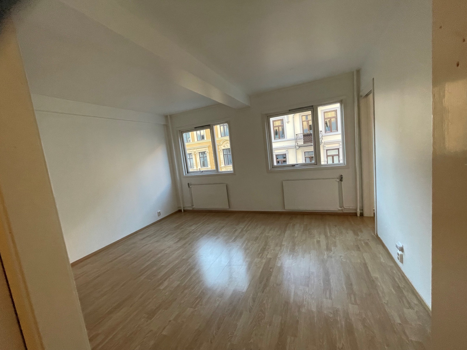 Stue fra gang Galleribilde