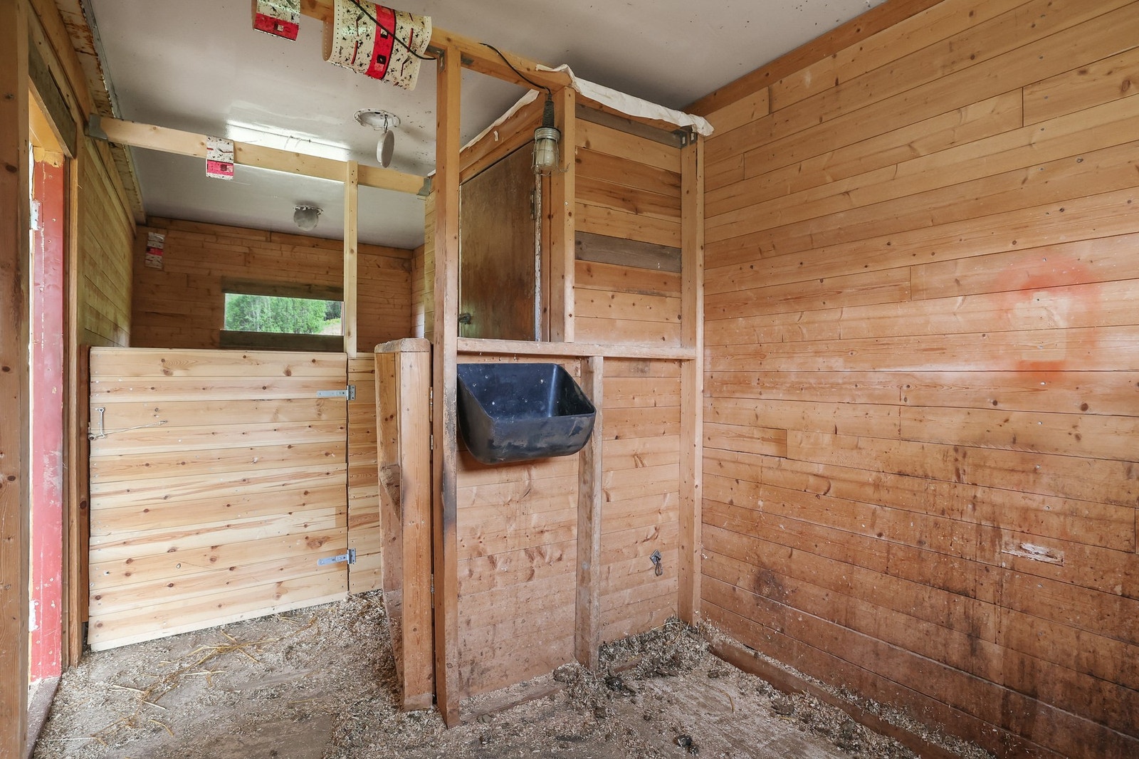 Stall som er egnet for hest Galleribilde