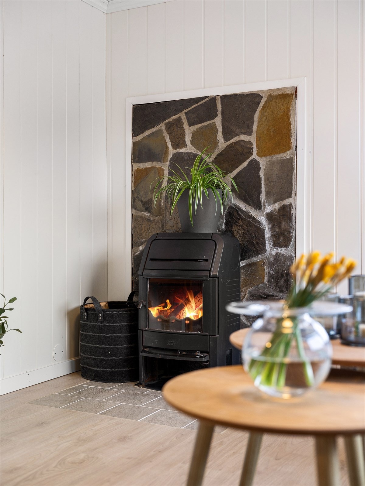 Peis i stuen Galleribilde