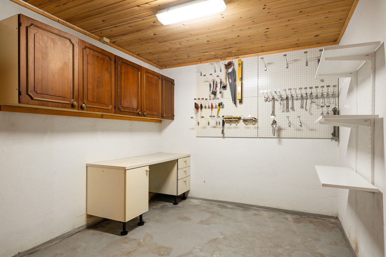 Ellers er det god oppbevaringsplass i flere boder. Galleribilde