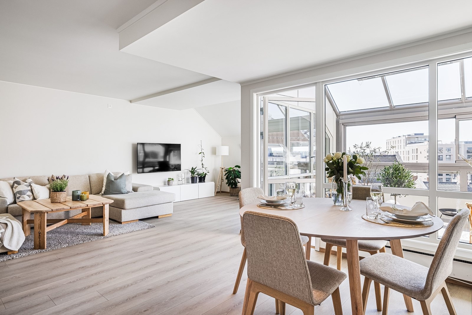 Velkommen til Sverres gate 41! En lys og romslig 3-romsleilighet. Galleribilde