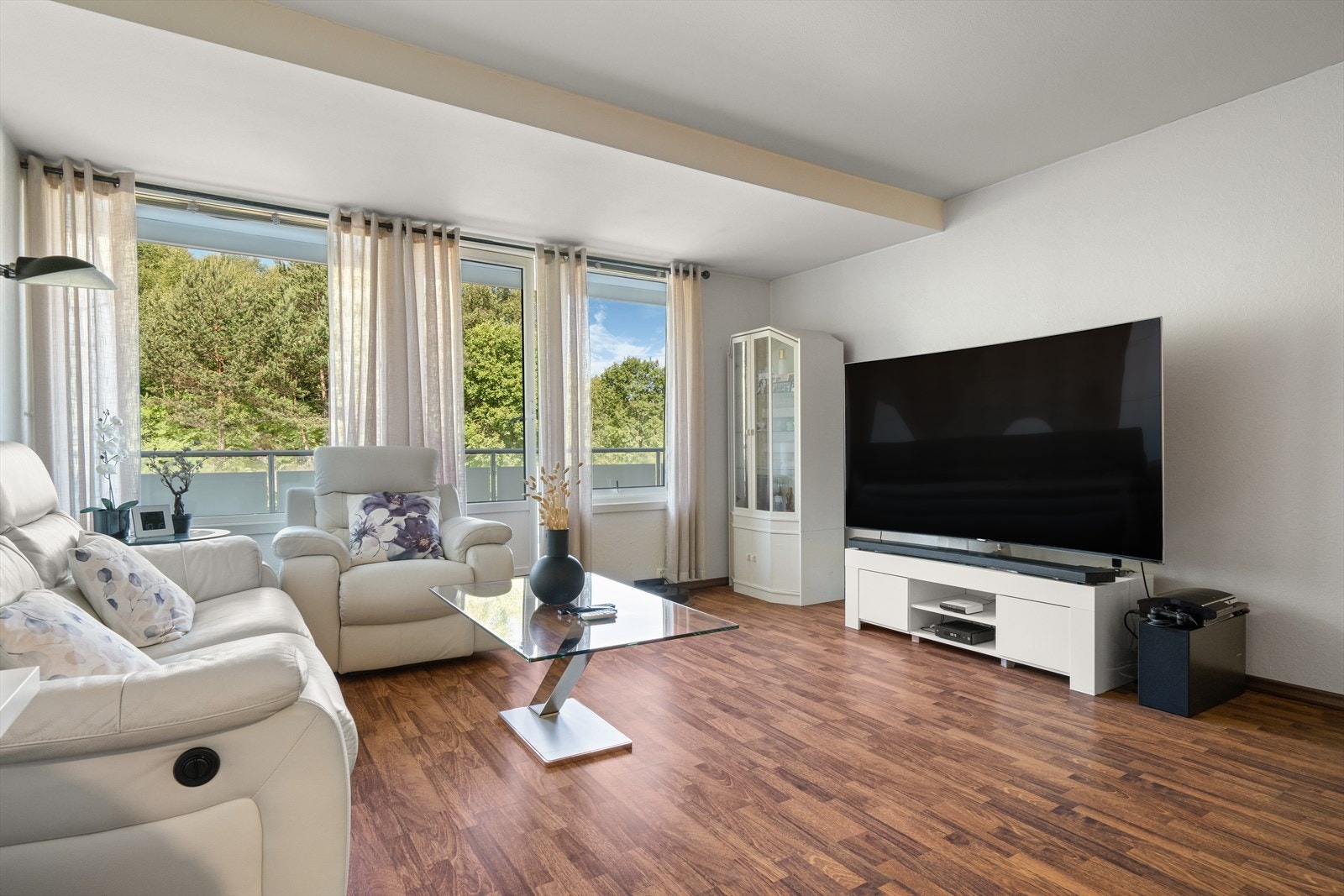 Fra stuen er det utgang til balkong på 20,4m². Galleribilde