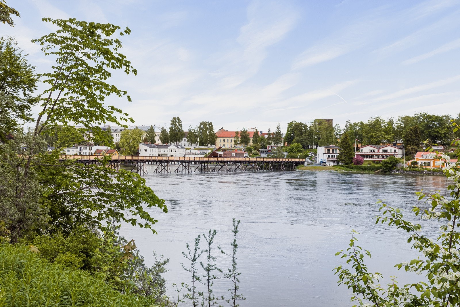 Borettslaget grenser til Nidelva. Galleribilde