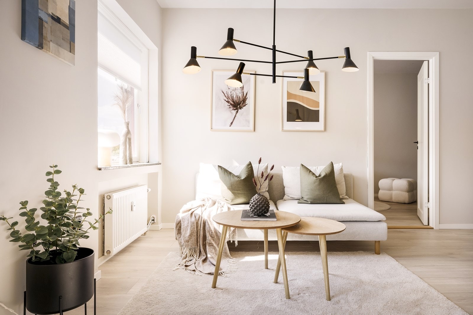 Leiligheten i sin helhet er oppgradert / renovert i 2023 Galleribilde